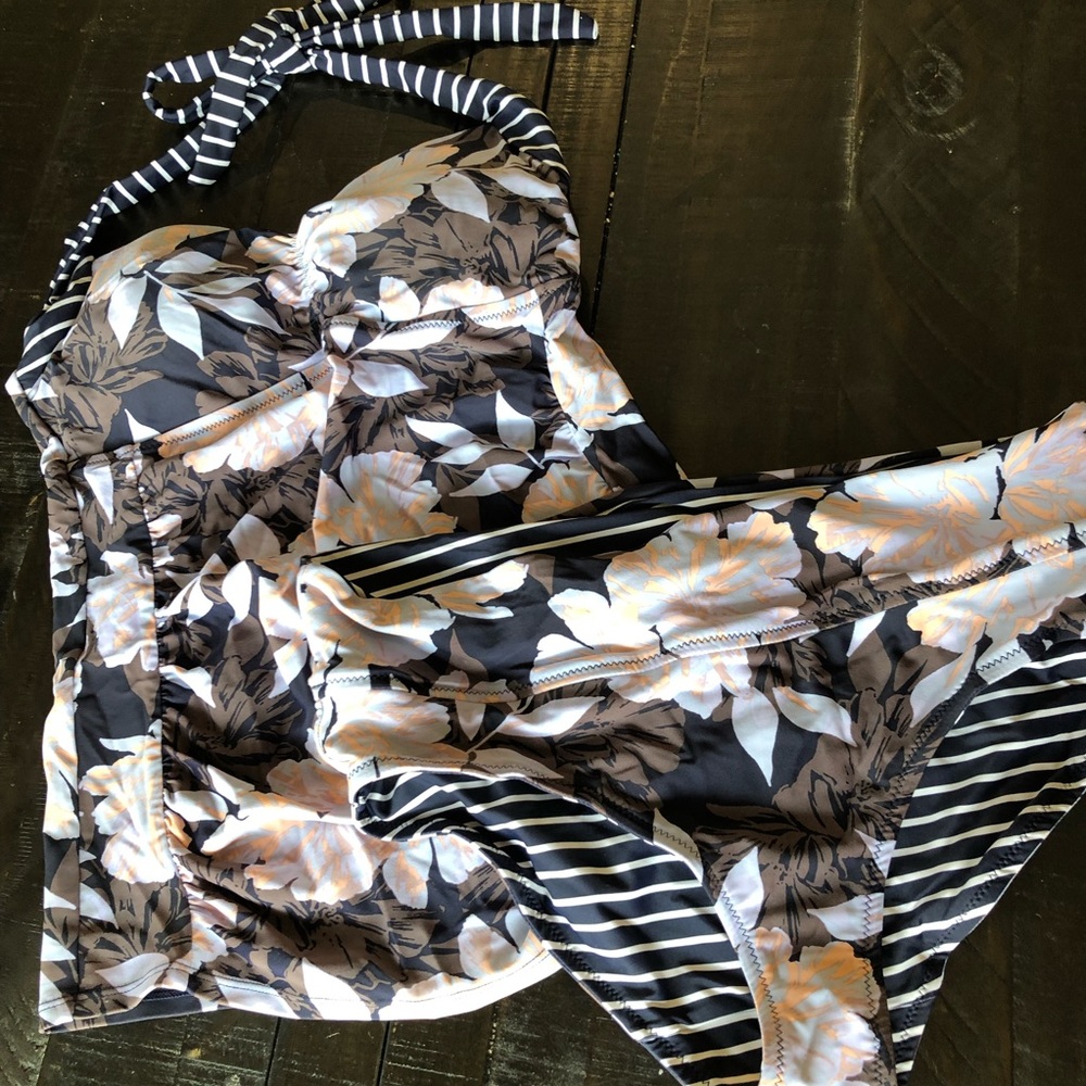 A Pea in the Pod Floral and Stripe Tankini